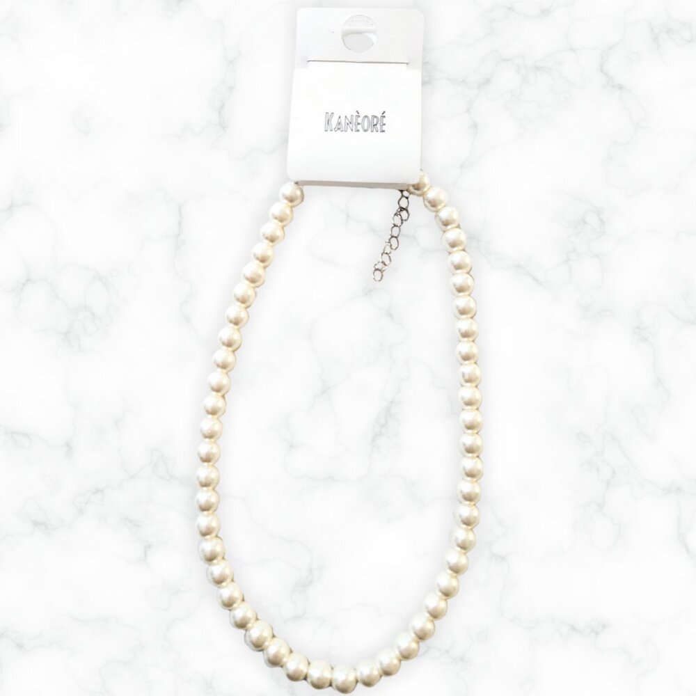 NWT Kanèoré Women's Imitation Pearl Beaded Necklace
